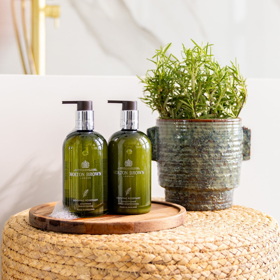 マリーローズ セックス リヴァイヴィング ローズマリー バス&シャワーオイルインジェル 300ml – MOLTON BROWN