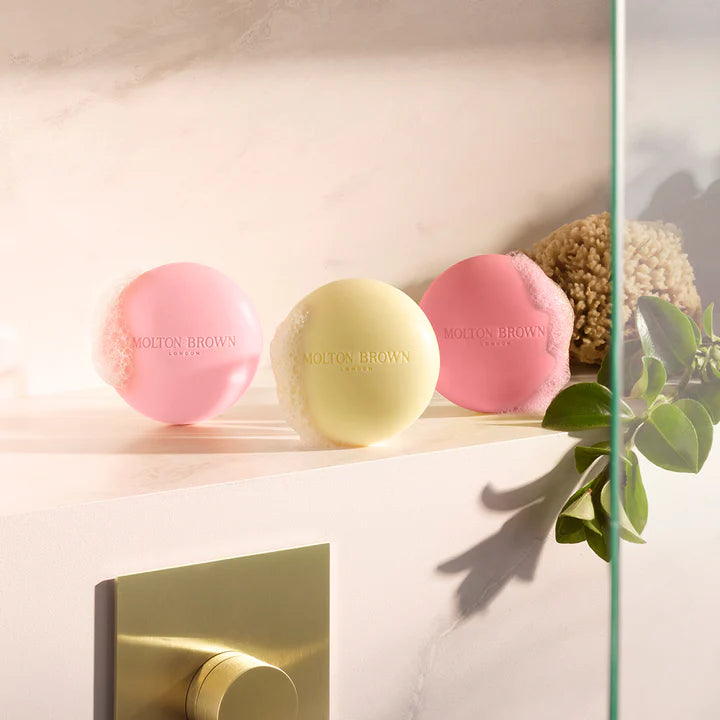 モルトンブラウン　ピンクペッパー　100ml EDP 【新品】 楽天市場】＜ポイント10倍！12/19 20:00 ~12/26 01:59＞【公式】ピンク