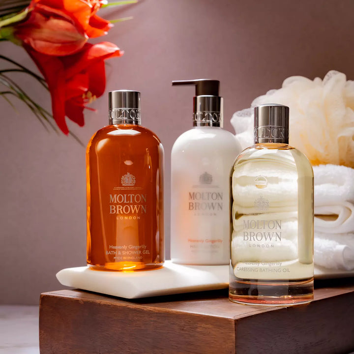 ジンジャーリリー バス&シャワージェル 300ml – MOLTON BROWN ジンジャーリリー バス&シャワージェル 300ml – MOLTON BROWN