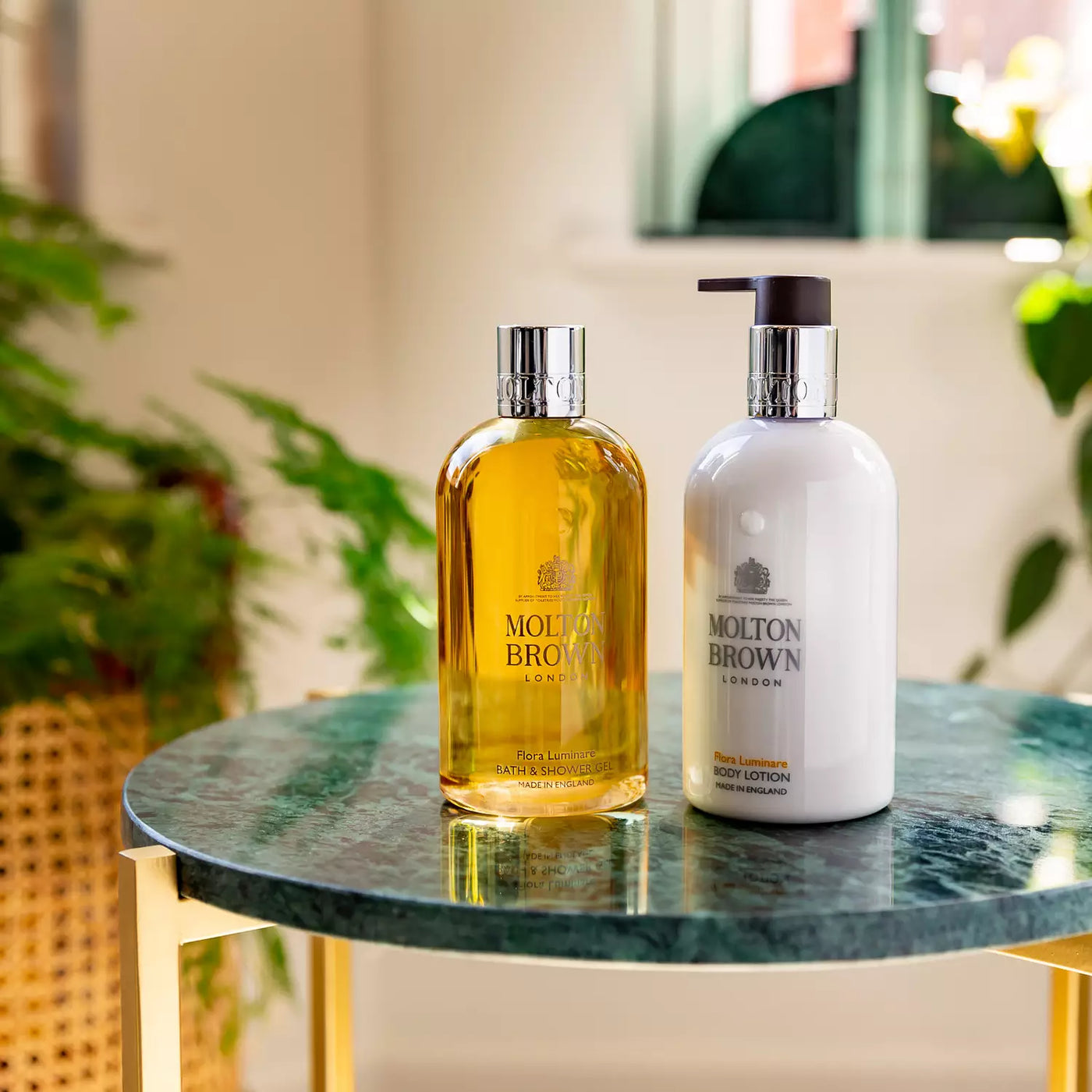 フローラ ルミナーレ バス＆シャワージェル 300ml – MOLTON BROWN