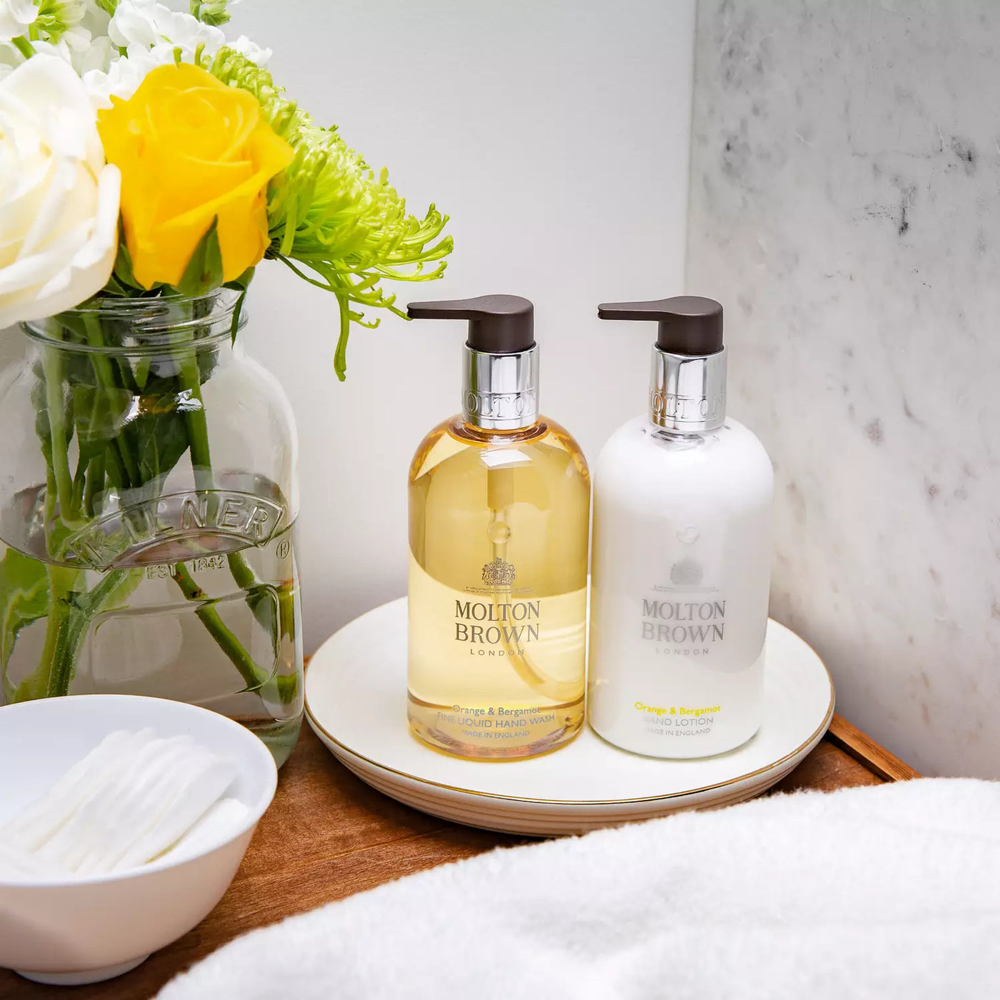オレンジ&ベルガモット ハンドローション 300ml – MOLTON BROWN オレンジ&ベルガモット ハンドローション 300ml – MOLTON BROWN