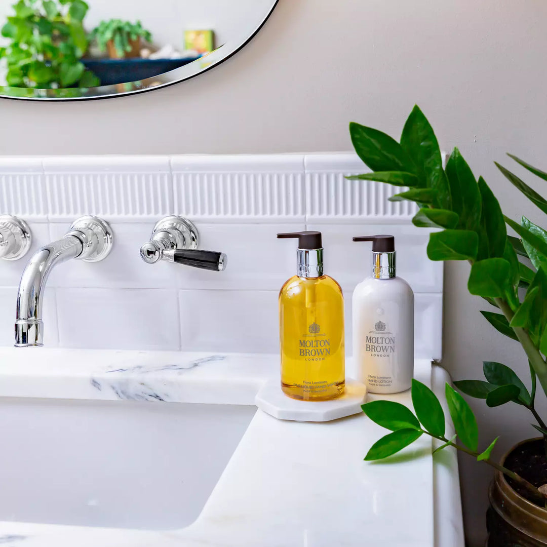 フローラ ルミナーレ ハンドウォッシュ 300ml – MOLTON BROWN